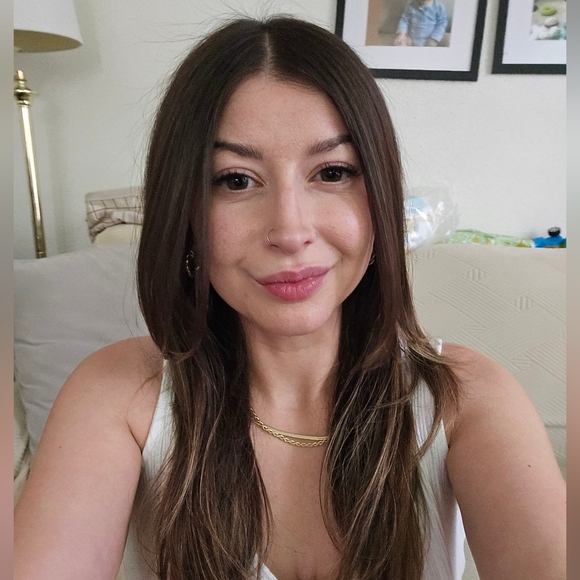 Meet your Posher, Victoria - Picture 1 of 1